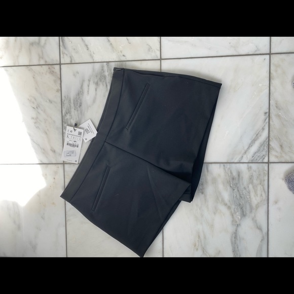 NWT Zara dress shorts - Picture 4 of 4